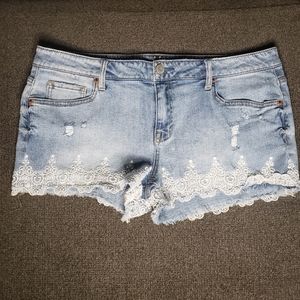 Tokyo Darlin low-rise jean shorts